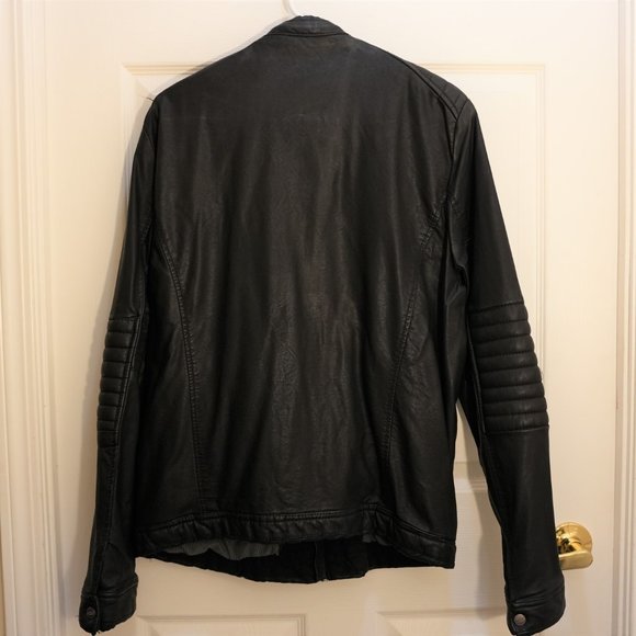 Pull & Bear Men's Soft Leather Full Zip Xray Biker Jacket Black UK Large - Picture 3 of 7